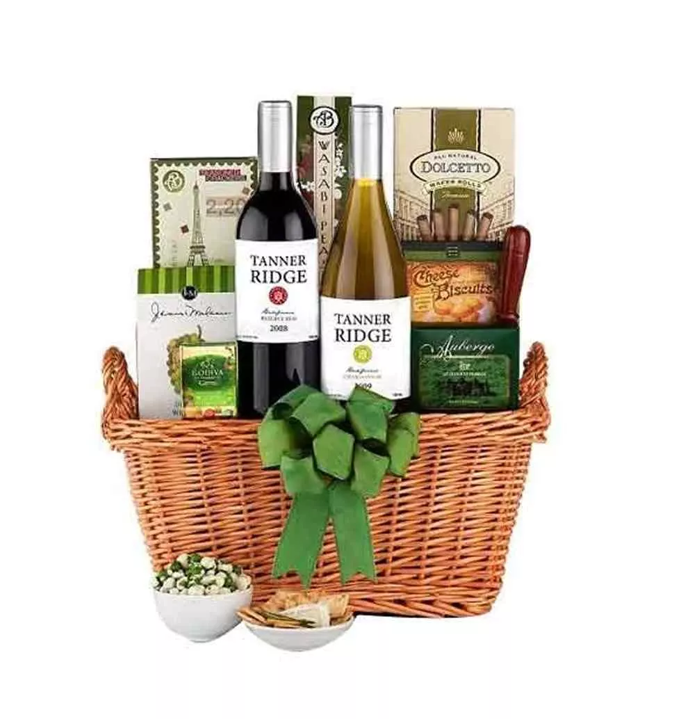 Elegant Wine and Snack Basket