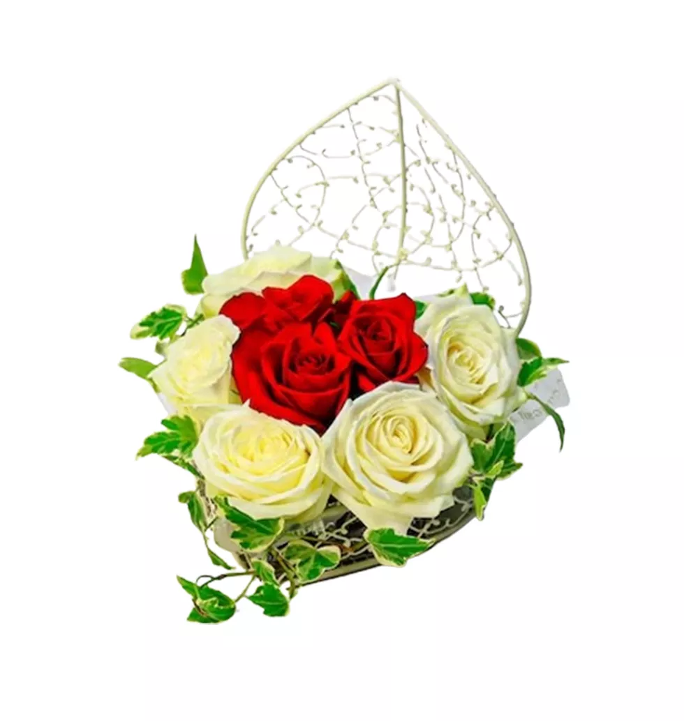 Compact Red & White Rose Display